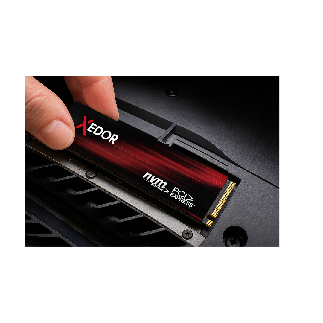 Xedor XR75 SSD wordt in het M.2-slot geplaatst