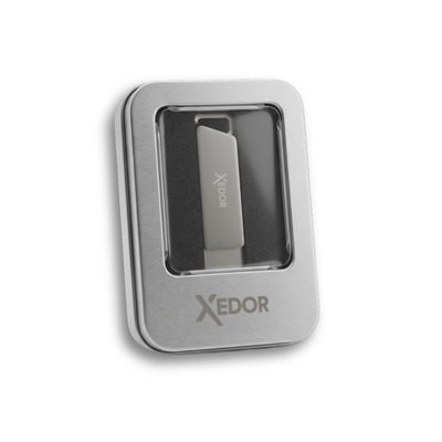 Xedor Blaze USB-stick aangesloten op smartphone via USB-C – snelle bestandsoverdracht